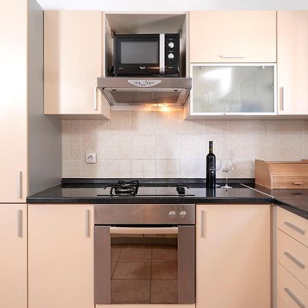 Villa Dalmatia Apartments Bol Eksteriør bilde