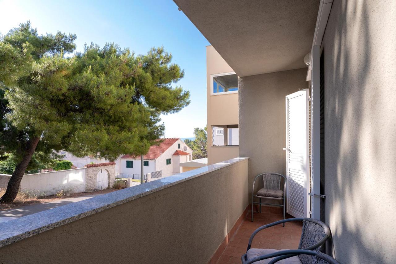 Villa Dalmatia Apartments Bol Eksteriør bilde