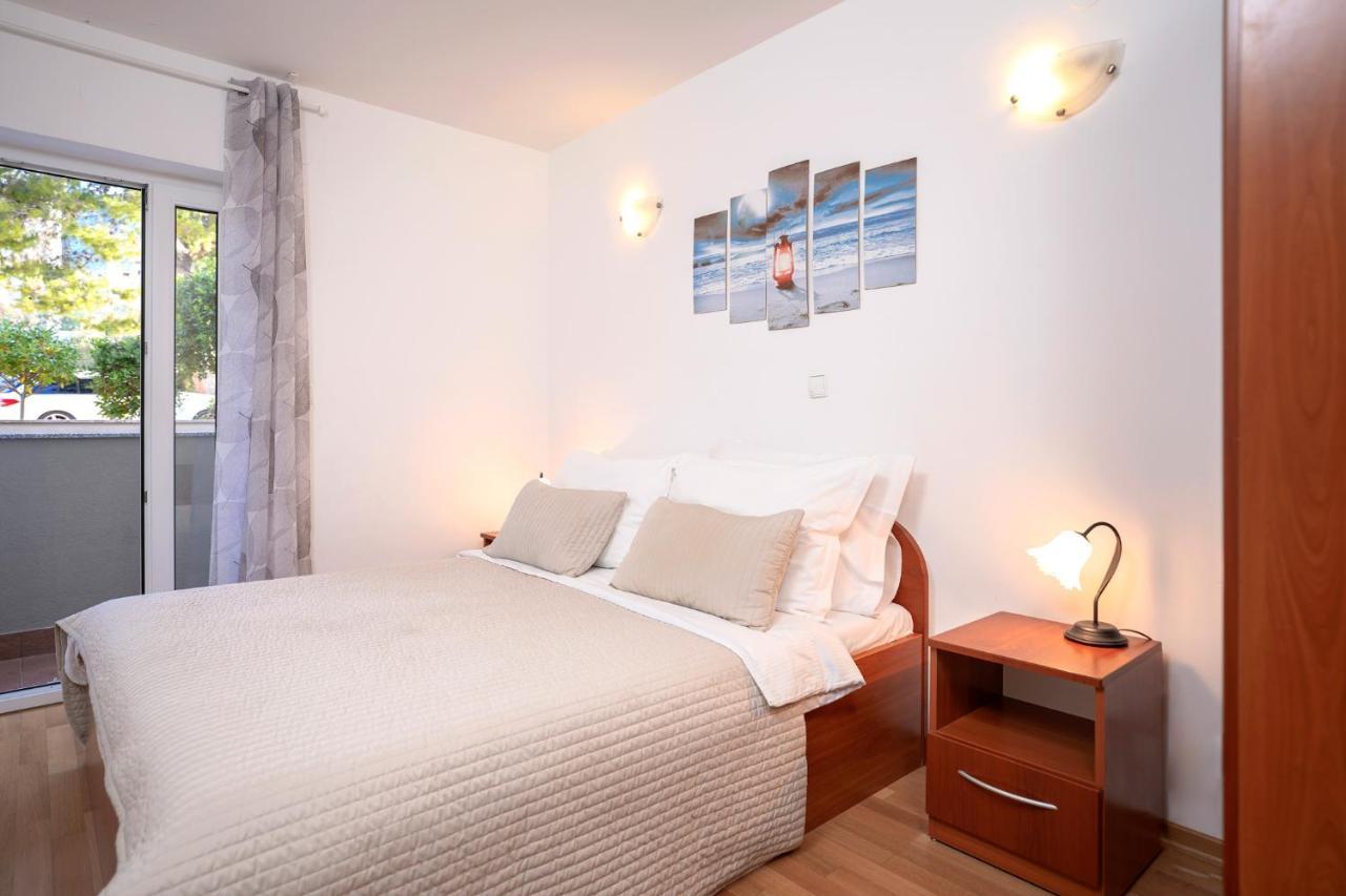 Villa Dalmatia Apartments Bol Eksteriør bilde