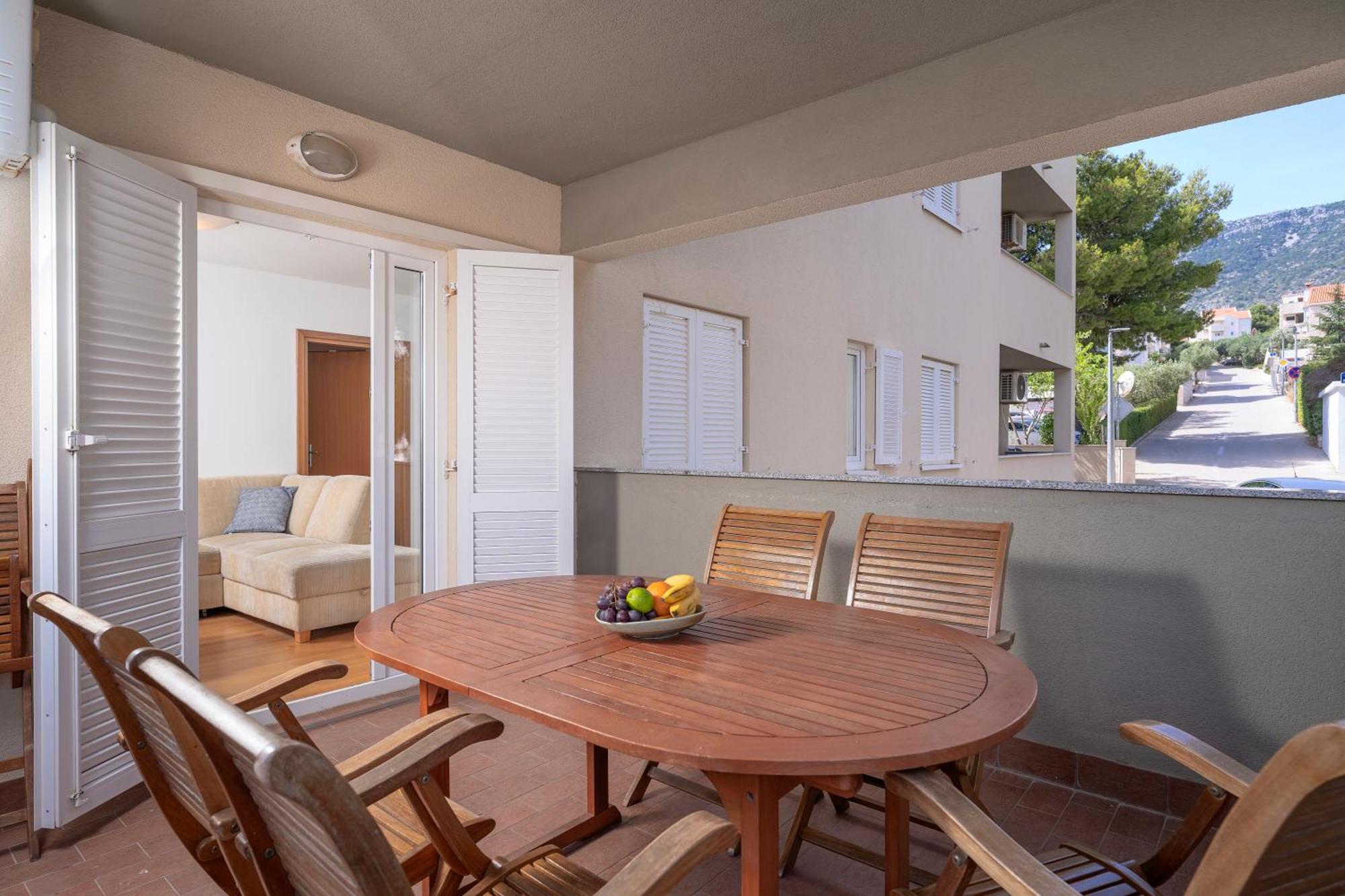 Villa Dalmatia Apartments Bol Eksteriør bilde