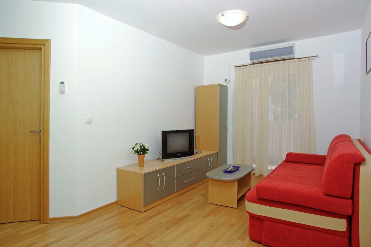 Villa Dalmatia Apartments Bol Eksteriør bilde