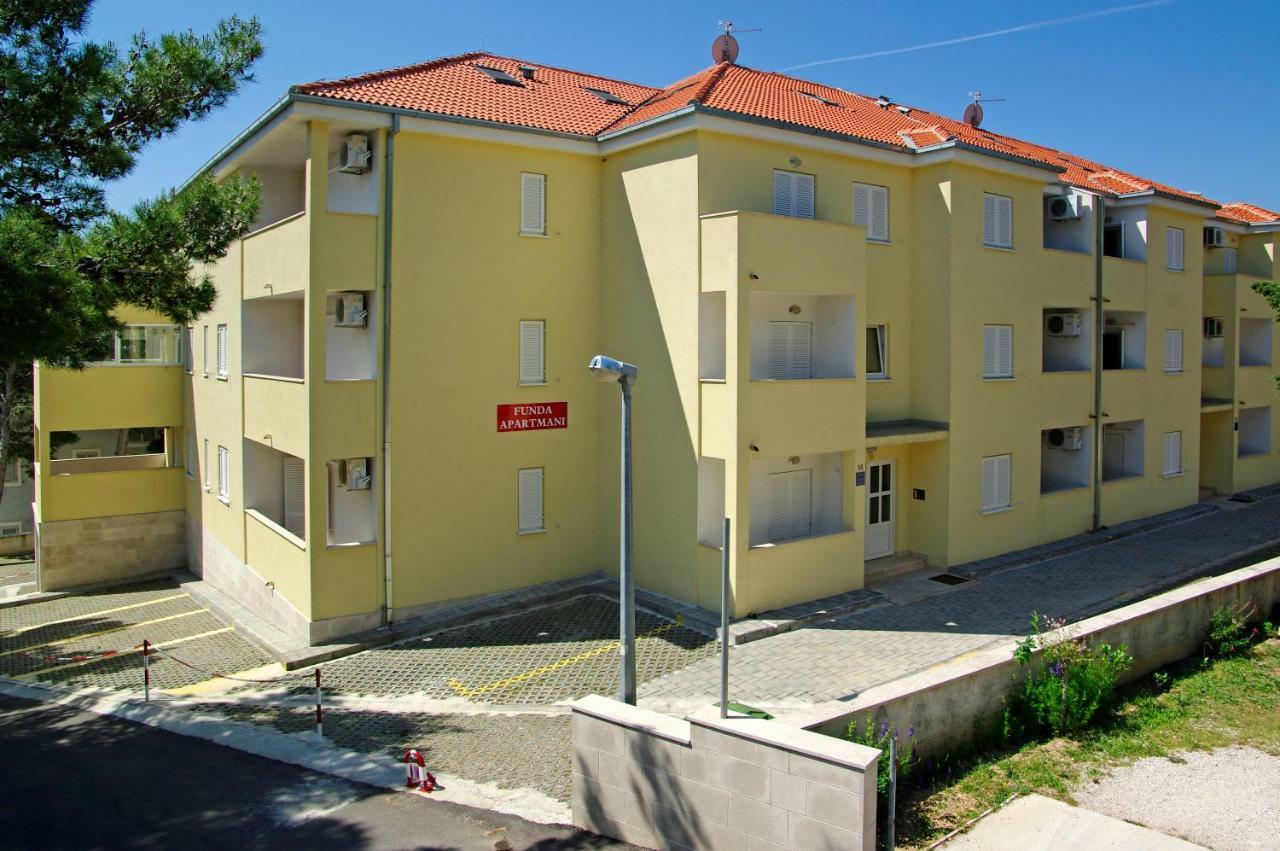 Villa Dalmatia Apartments Bol Eksteriør bilde