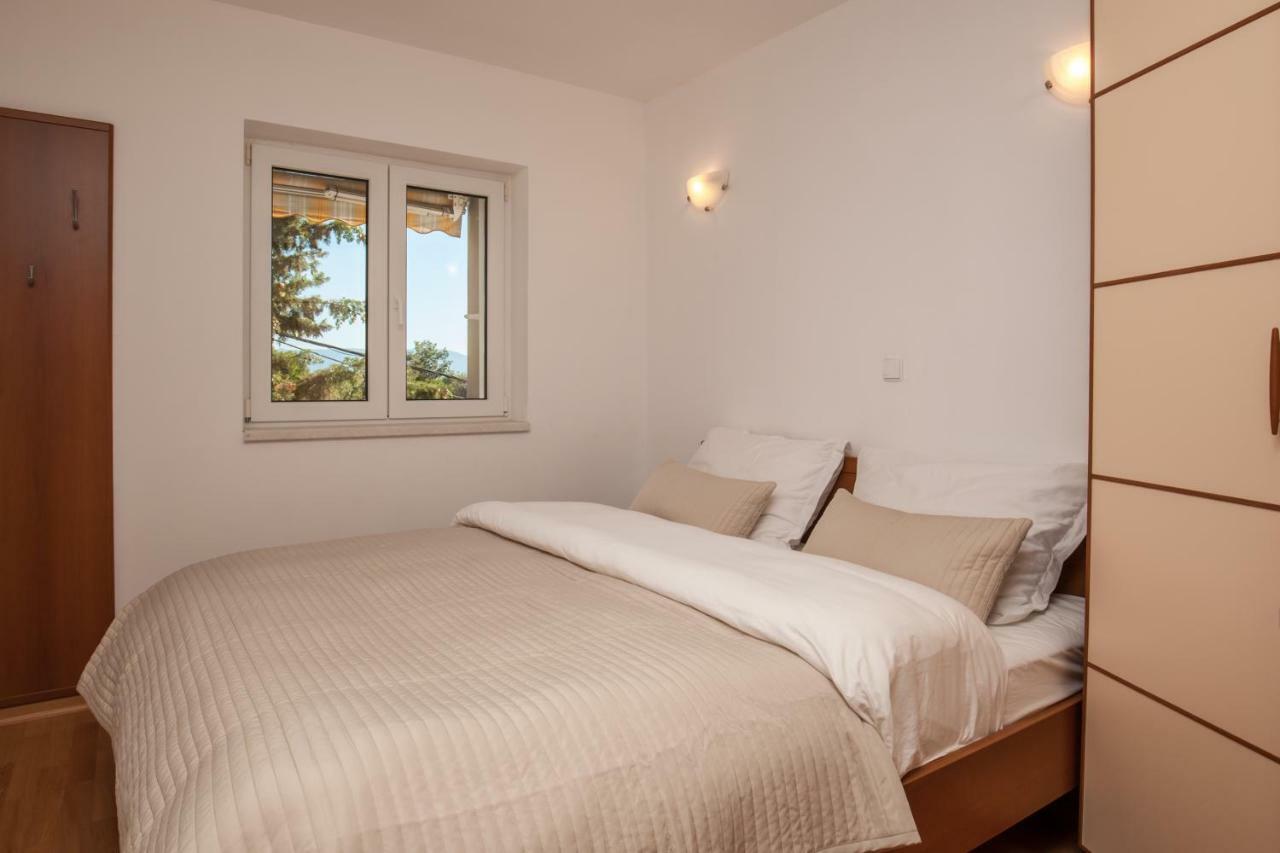 Villa Dalmatia Apartments Bol Eksteriør bilde